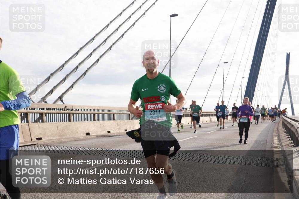 03.10.2024 - Köhlbrandbrückenlauf Matties Gatica Varas http://msf.ph/oto/7187656 03.10.2024 09:26:18 Position 2 2311 meine-sportfotos.de