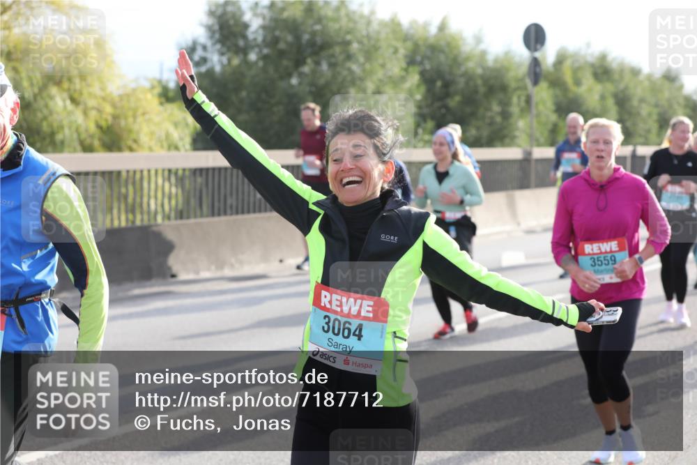 03.10.2024 - Köhlbrandbrückenlauf Fuchs,  Jonas http://msf.ph/oto/7187712 03.10.2024 09:22:41 Position 3 3559, 3064 meine-sportfotos.de