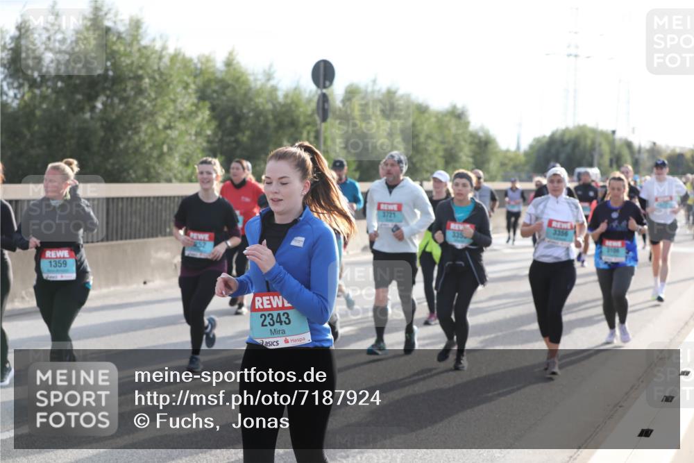 03.10.2024 - Köhlbrandbrückenlauf Fuchs,  Jonas http://msf.ph/oto/7187924 03.10.2024 09:22:50 Position 3 1359, 2343, 3721, 335, 3356 meine-sportfotos.de