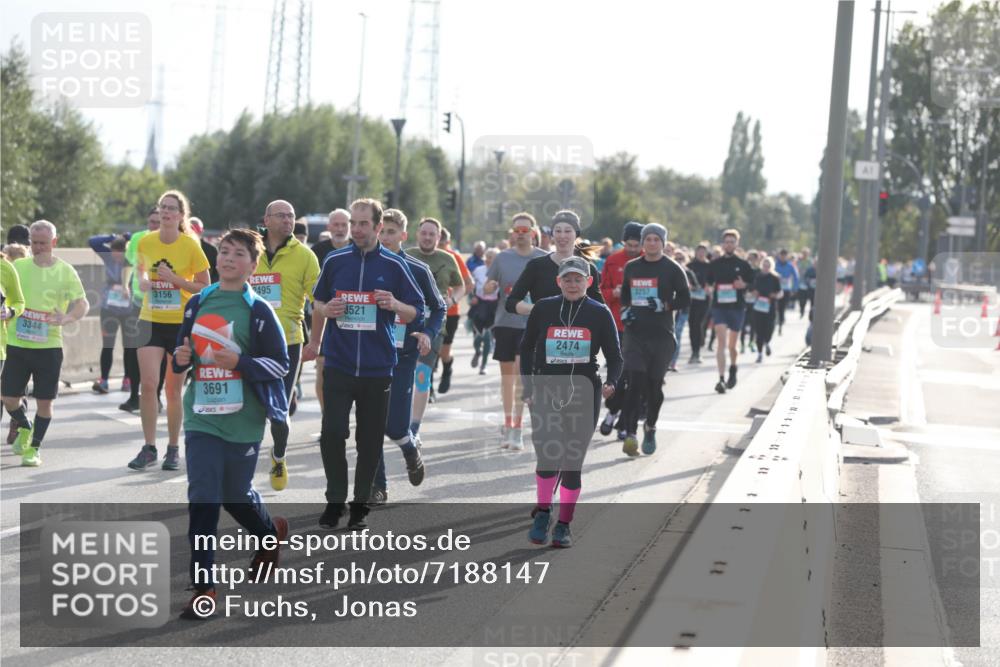 03.10.2024 - Köhlbrandbrückenlauf Fuchs,  Jonas http://msf.ph/oto/7188147 03.10.2024 09:23:00 Position 3 2495, 3156, 3521, 3344, 3691, 2474, 3257, 11, 111 meine-sportfotos.de