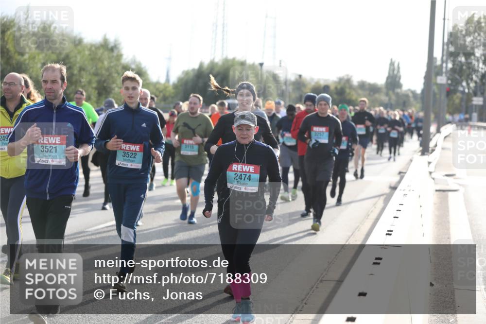 03.10.2024 - Köhlbrandbrückenlauf Fuchs,  Jonas http://msf.ph/oto/7188309 03.10.2024 09:23:04 Position 3 249, 3521, 3115, 3522, 2474, 3257 meine-sportfotos.de