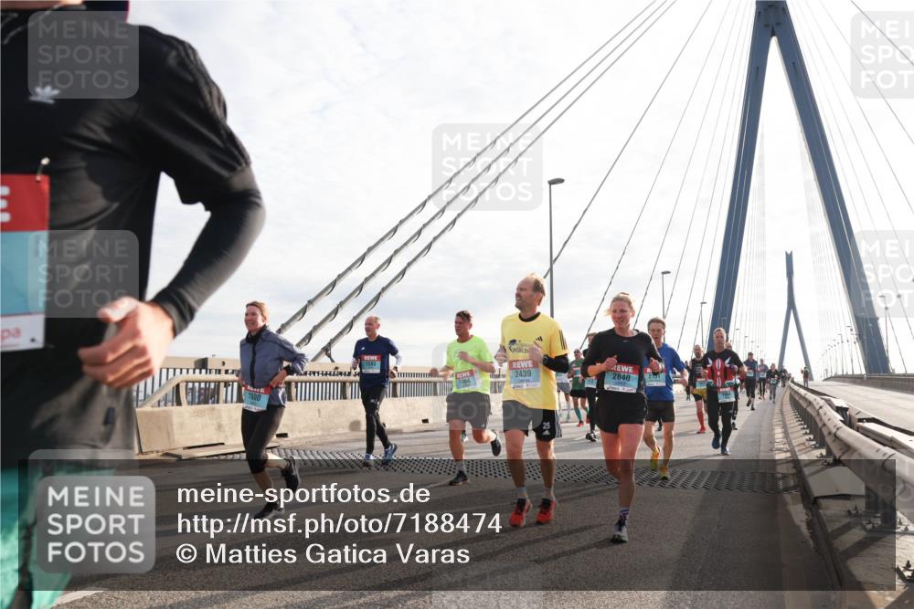 03.10.2024 - Köhlbrandbrückenlauf Matties Gatica Varas http://msf.ph/oto/7188474 03.10.2024 09:26:32 Position 2 1600, 1593, 2439, 2840, 2151 meine-sportfotos.de