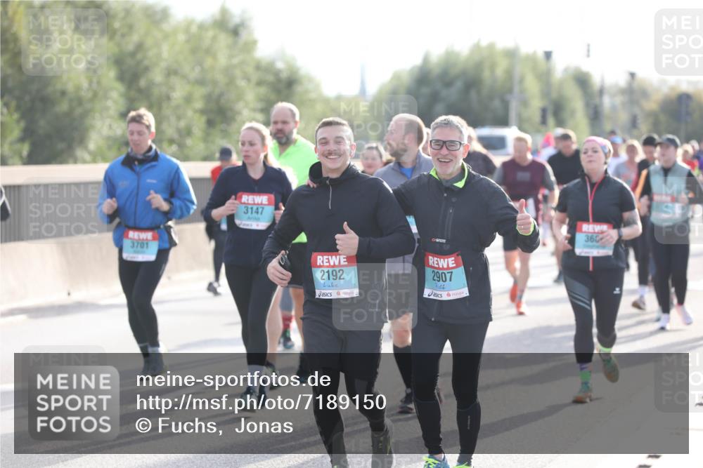 03.10.2024 - Köhlbrandbrückenlauf Fuchs,  Jonas http://msf.ph/oto/7189150 03.10.2024 09:23:22 Position 3 3701, 3147, 360, 2192, 2907 meine-sportfotos.de