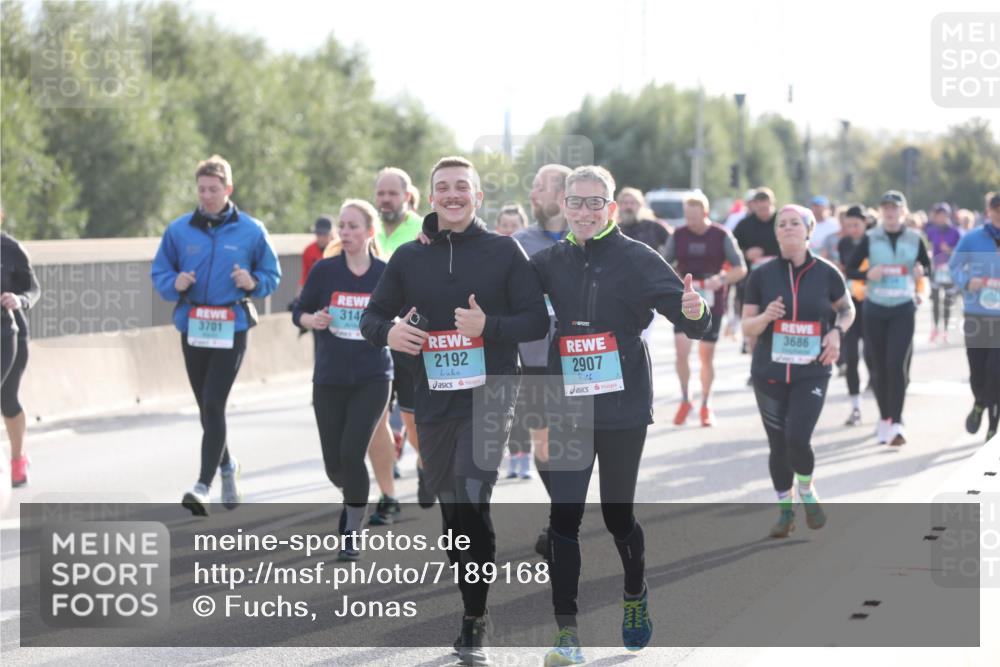 03.10.2024 - Köhlbrandbrückenlauf Fuchs,  Jonas http://msf.ph/oto/7189168 03.10.2024 09:23:22 Position 3 314, 3701, 2192, 2907, 3686 meine-sportfotos.de