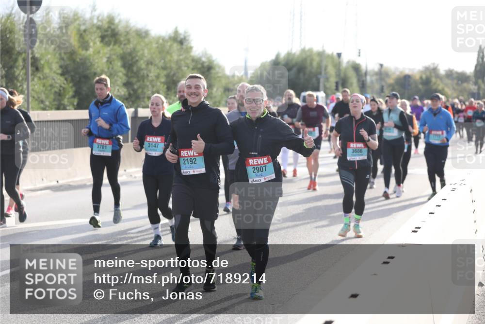 03.10.2024 - Köhlbrandbrückenlauf Fuchs,  Jonas http://msf.ph/oto/7189214 03.10.2024 09:23:22 Position 3 3147, 3701, 2192, 2907, 3686 meine-sportfotos.de