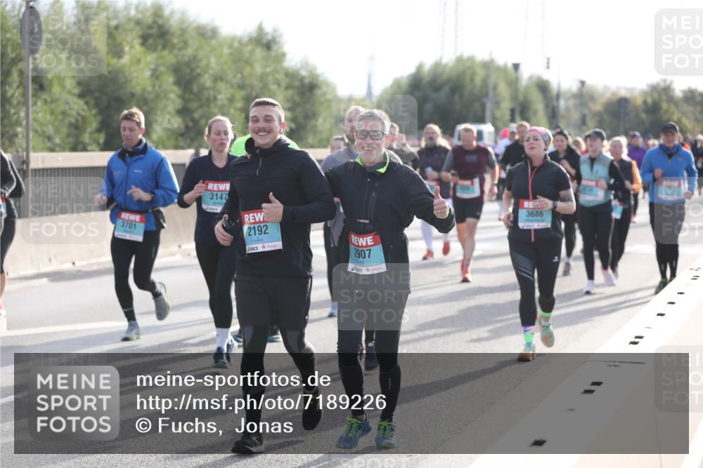 03.10.2024 - Köhlbrandbrückenlauf Fuchs,  Jonas http://msf.ph/oto/7189226 03.10.2024 09:23:22 Position 3 3701, 3147, 2192, 2907, 3686 meine-sportfotos.de