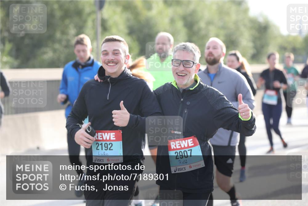 03.10.2024 - Köhlbrandbrückenlauf Fuchs,  Jonas http://msf.ph/oto/7189301 03.10.2024 09:23:24 Position 3 2192, 2907 meine-sportfotos.de