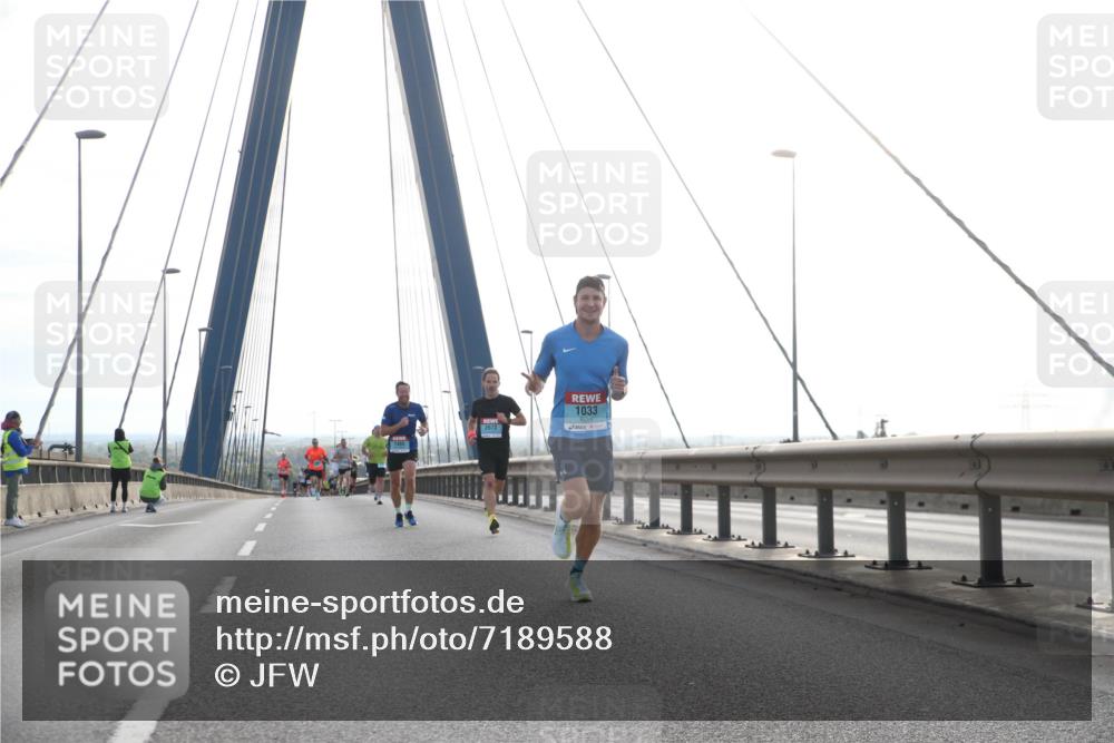 03.10.2024 - Köhlbrandbrückenlauf Jannik Wohlers http://msf.ph/oto/7189588 03.10.2024 09:18:48 Position 1 2673, 1033 meine-sportfotos.de