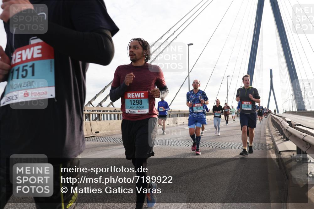 03.10.2024 - Köhlbrandbrückenlauf Matties Gatica Varas http://msf.ph/oto/7189922 03.10.2024 09:26:52 Position 2 1151, 1298, 1513, 1147 meine-sportfotos.de