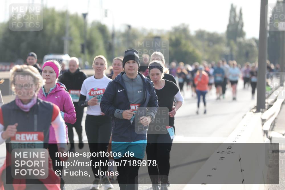 03.10.2024 - Köhlbrandbrückenlauf Fuchs,  Jonas http://msf.ph/oto/7189978 03.10.2024 09:23:43 Position 3 3195, 38 meine-sportfotos.de