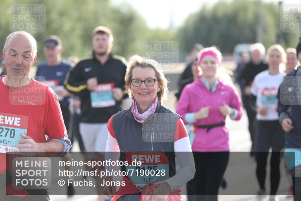 03.10.2024 - Köhlbrandbrückenlauf Fuchs,  Jonas http://msf.ph/oto/7190028 03.10.2024 09:23:44 Position 3 270, 3195 meine-sportfotos.de