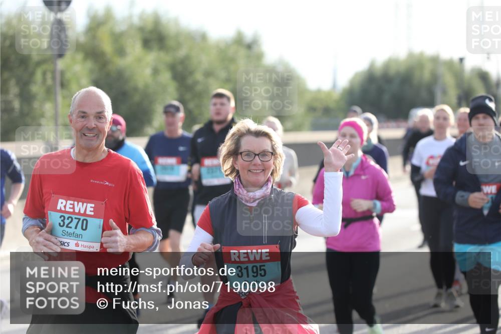 03.10.2024 - Köhlbrandbrückenlauf Fuchs,  Jonas http://msf.ph/oto/7190098 03.10.2024 09:23:44 Position 3 3270, 3195 meine-sportfotos.de