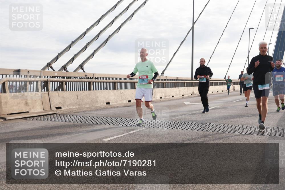 03.10.2024 - Köhlbrandbrückenlauf Matties Gatica Varas http://msf.ph/oto/7190281 03.10.2024 09:27:00 Position 2 1468, 1287, 2326, 2205, 15, 1719 meine-sportfotos.de