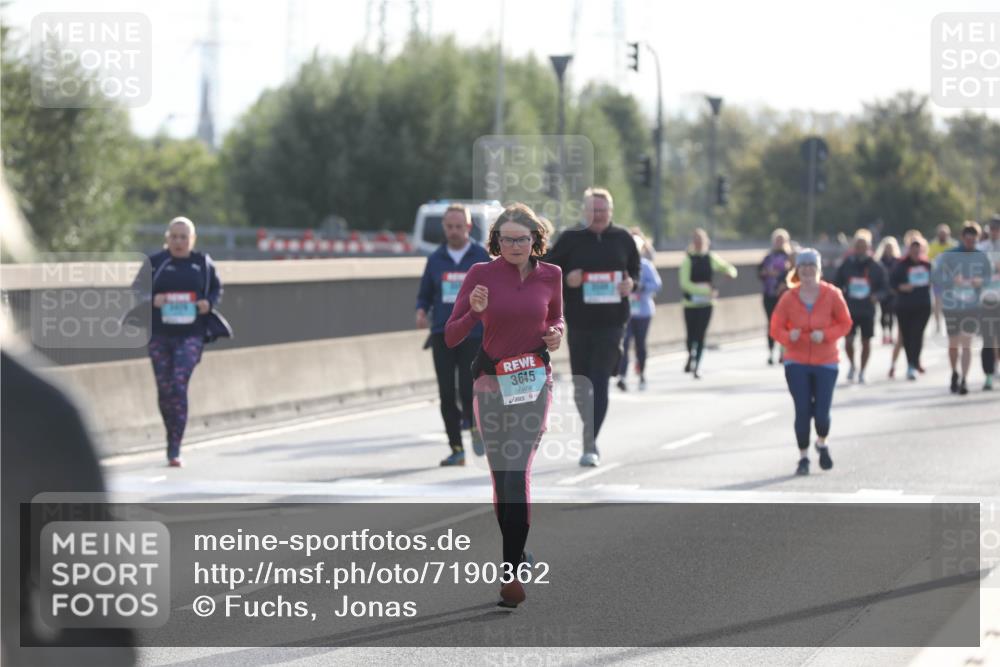 03.10.2024 - Köhlbrandbrückenlauf Fuchs,  Jonas http://msf.ph/oto/7190362 03.10.2024 09:23:49 Position 3 3645 meine-sportfotos.de