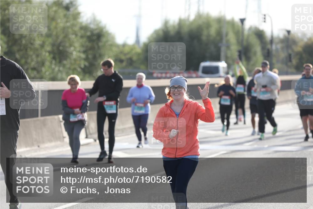 03.10.2024 - Köhlbrandbrückenlauf Fuchs,  Jonas http://msf.ph/oto/7190582 03.10.2024 09:23:59 Position 3  meine-sportfotos.de