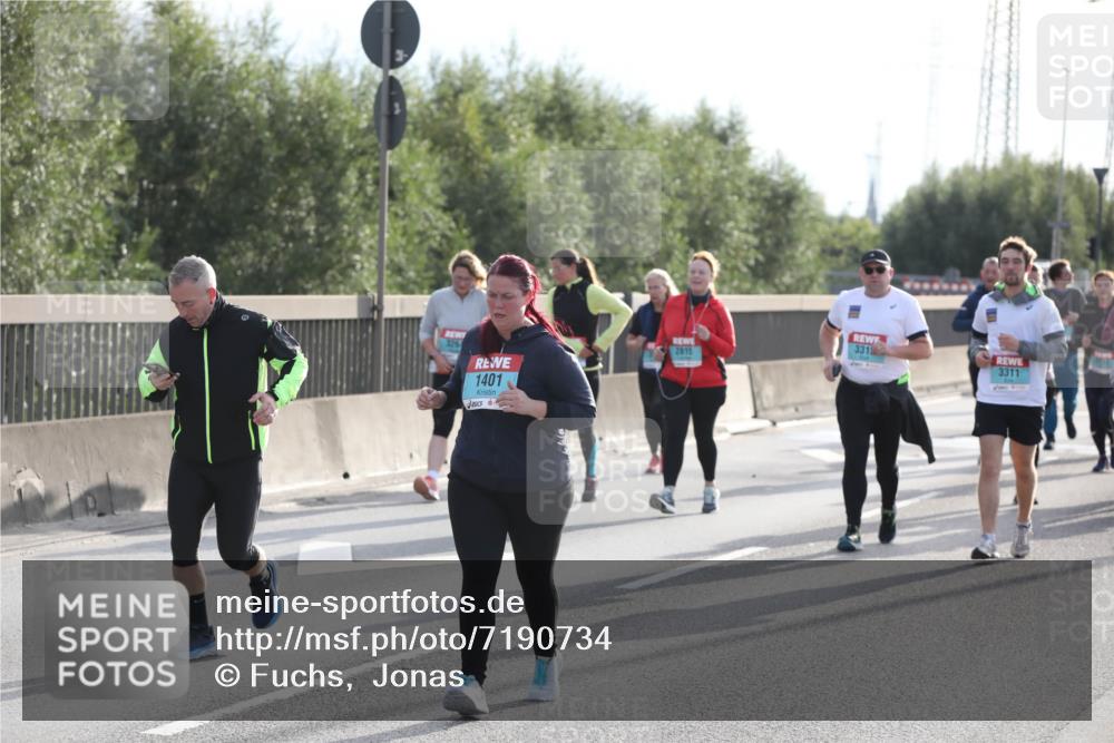 03.10.2024 - Köhlbrandbrückenlauf Fuchs,  Jonas http://msf.ph/oto/7190734 03.10.2024 09:24:17 Position 3 326, 1401, 331, 2815, 3311 meine-sportfotos.de