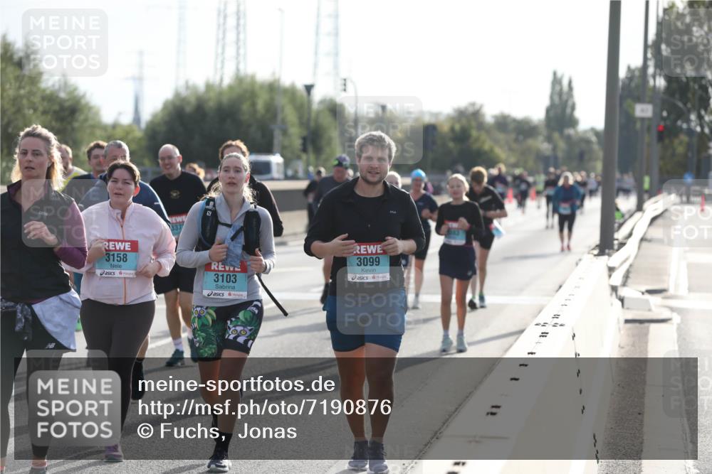 03.10.2024 - Köhlbrandbrückenlauf Fuchs,  Jonas http://msf.ph/oto/7190876 03.10.2024 09:24:22 Position 3 3158, 3103, 3099, 11 meine-sportfotos.de