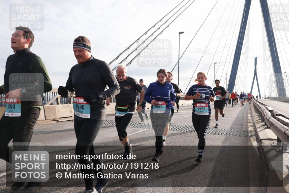 03.10.2024 - Köhlbrandbrückenlauf Matties Gatica Varas http://msf.ph/oto/7191248 03.10.2024 09:27:13 Position 2 1200, 1590, 2049, 2050 meine-sportfotos.de