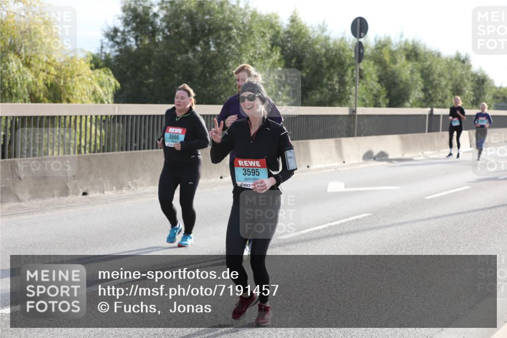 03.10.2024 - Köhlbrandbrückenlauf Fuchs,  Jonas http://msf.ph/oto/7191457 03.10.2024 09:24:56 Position 3 3666, 3595 meine-sportfotos.de