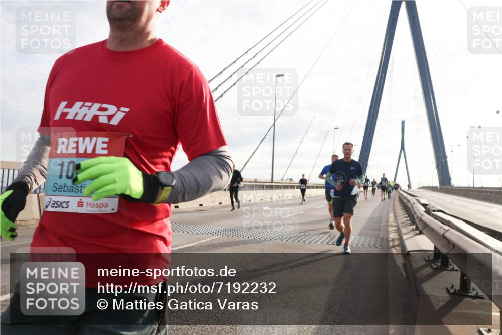 03.10.2024 - Köhlbrandbrückenlauf Matties Gatica Varas http://msf.ph/oto/7192232 03.10.2024 09:27:26 Position 2 10 meine-sportfotos.de