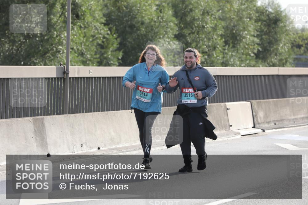 03.10.2024 - Köhlbrandbrückenlauf Fuchs,  Jonas http://msf.ph/oto/7192625 03.10.2024 09:25:58 Position 3 3514, 3516 meine-sportfotos.de