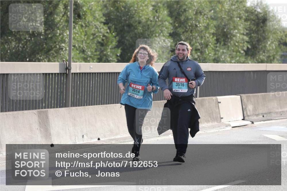 03.10.2024 - Köhlbrandbrückenlauf Fuchs,  Jonas http://msf.ph/oto/7192653 03.10.2024 09:25:58 Position 3 3514, 3516 meine-sportfotos.de