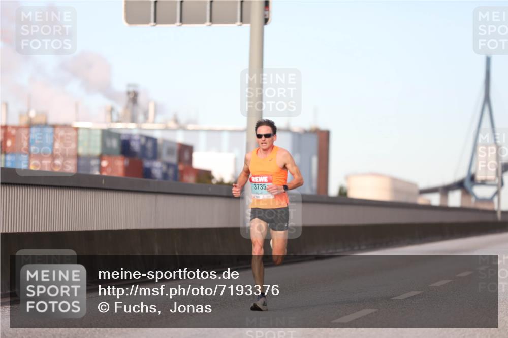 03.10.2024 - Köhlbrandbrückenlauf Fuchs,  Jonas http://msf.ph/oto/7193376 03.10.2024 09:30:57 Position 3 3735 meine-sportfotos.de