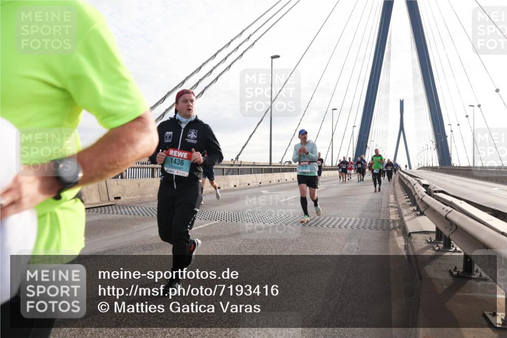 03.10.2024 - Köhlbrandbrückenlauf Matties Gatica Varas http://msf.ph/oto/7193416 03.10.2024 09:27:42 Position 2 1436, 1376 meine-sportfotos.de