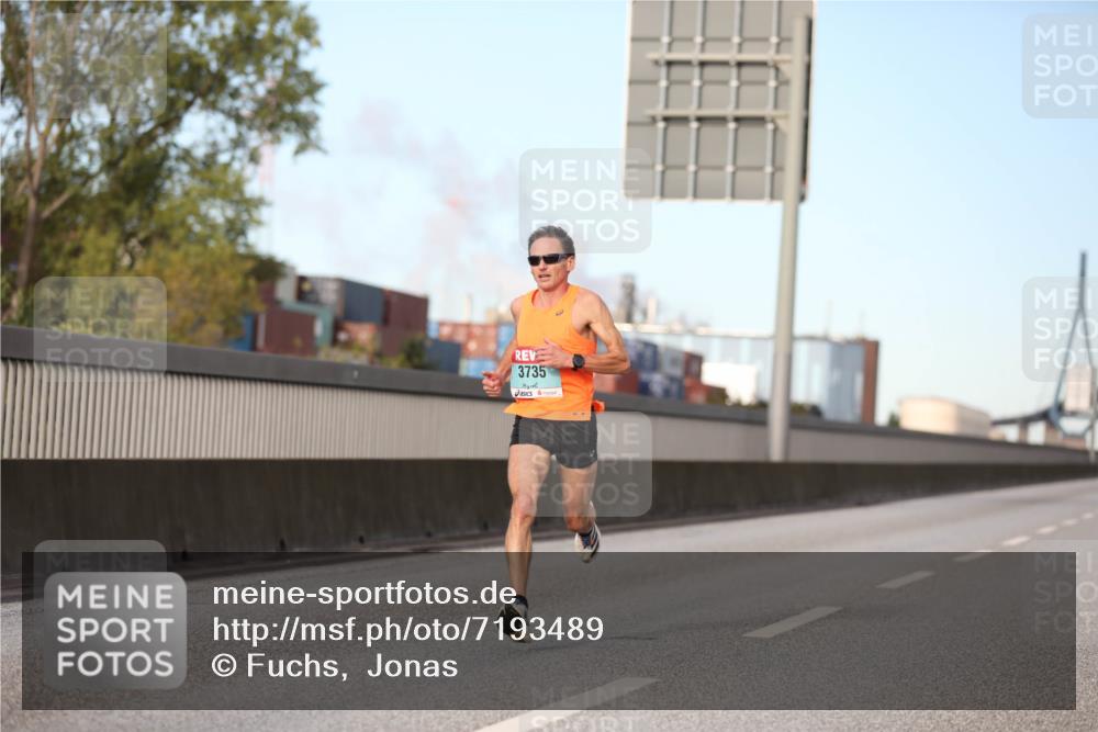 03.10.2024 - Köhlbrandbrückenlauf Fuchs,  Jonas http://msf.ph/oto/7193489 03.10.2024 09:30:59 Position 3 3735 meine-sportfotos.de
