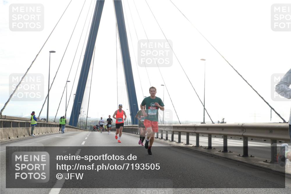 03.10.2024 - Köhlbrandbrückenlauf Jannik Wohlers http://msf.ph/oto/7193505 03.10.2024 09:19:04 Position 1 102, 29, 1077 meine-sportfotos.de