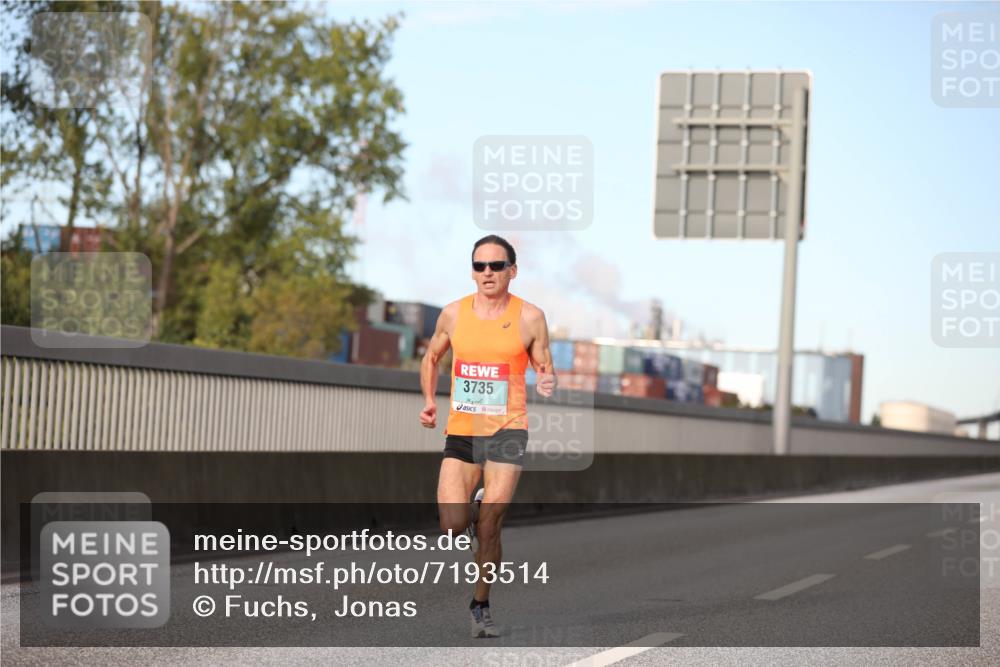 03.10.2024 - Köhlbrandbrückenlauf Fuchs,  Jonas http://msf.ph/oto/7193514 03.10.2024 09:30:59 Position 3 3735 meine-sportfotos.de