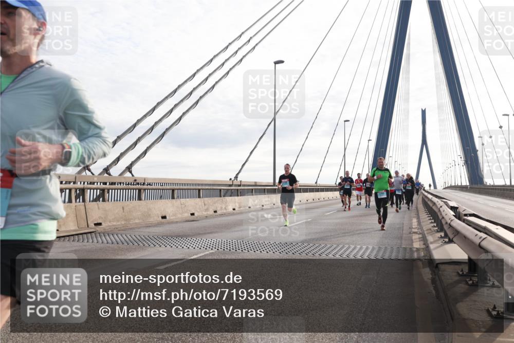 03.10.2024 - Köhlbrandbrückenlauf Matties Gatica Varas http://msf.ph/oto/7193569 03.10.2024 09:27:43 Position 2  meine-sportfotos.de