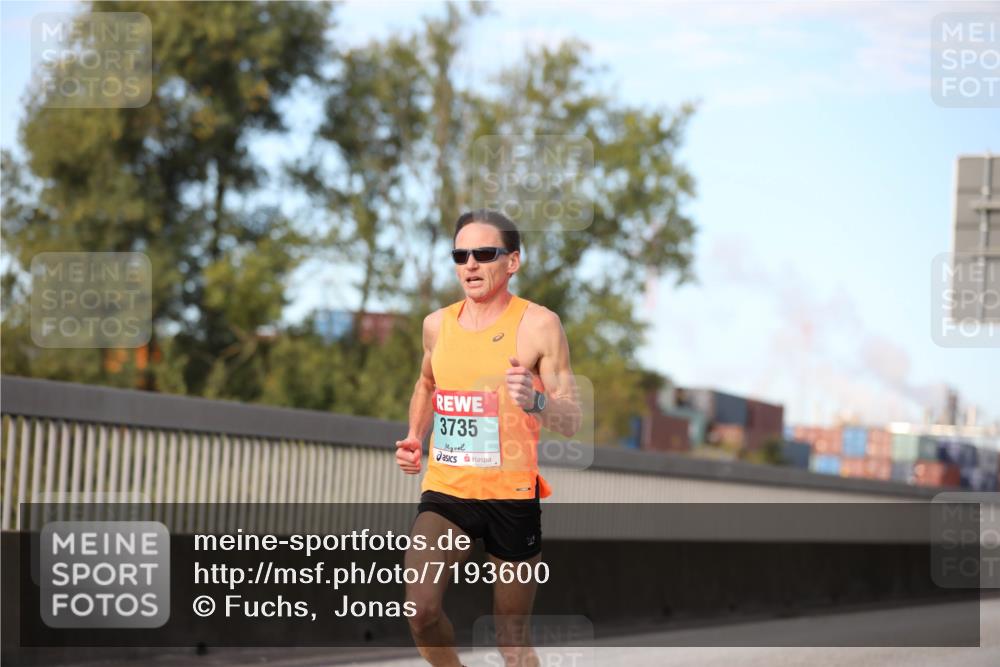 03.10.2024 - Köhlbrandbrückenlauf Fuchs,  Jonas http://msf.ph/oto/7193600 03.10.2024 09:31:00 Position 3 3735 meine-sportfotos.de
