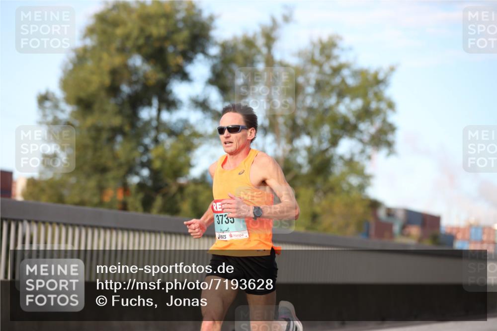 03.10.2024 - Köhlbrandbrückenlauf Fuchs,  Jonas http://msf.ph/oto/7193628 03.10.2024 09:31:00 Position 3 373 meine-sportfotos.de
