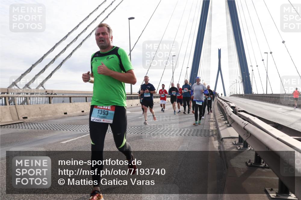 03.10.2024 - Köhlbrandbrückenlauf Matties Gatica Varas http://msf.ph/oto/7193740 03.10.2024 09:27:47 Position 2 1393 meine-sportfotos.de