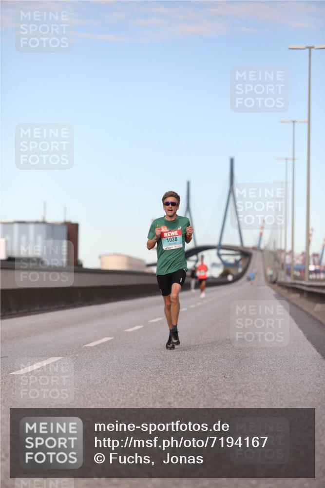 03.10.2024 - Köhlbrandbrückenlauf Fuchs,  Jonas http://msf.ph/oto/7194167 03.10.2024 09:34:04 Position 3 1038 meine-sportfotos.de