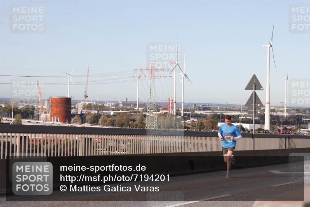 03.10.2024 - Köhlbrandbrückenlauf Matties Gatica Varas http://msf.ph/oto/7194201 03.10.2024 09:27:54 Position 2  meine-sportfotos.de