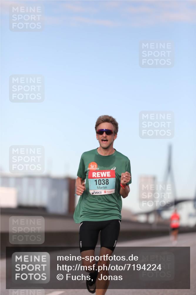 03.10.2024 - Köhlbrandbrückenlauf Fuchs,  Jonas http://msf.ph/oto/7194224 03.10.2024 09:34:06 Position 3 1038 meine-sportfotos.de