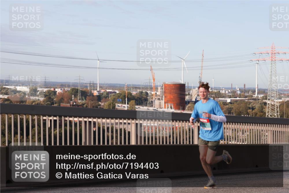 03.10.2024 - Köhlbrandbrückenlauf Matties Gatica Varas http://msf.ph/oto/7194403 03.10.2024 09:27:56 Position 2 1011 meine-sportfotos.de