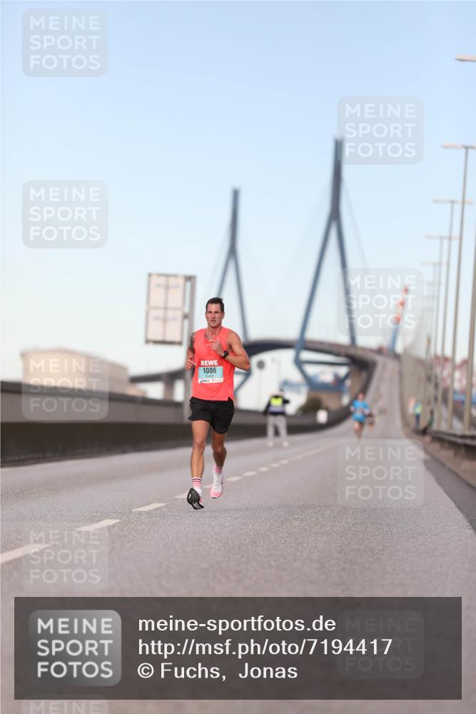 03.10.2024 - Köhlbrandbrückenlauf Fuchs,  Jonas http://msf.ph/oto/7194417 03.10.2024 09:34:13 Position 3 1006 meine-sportfotos.de