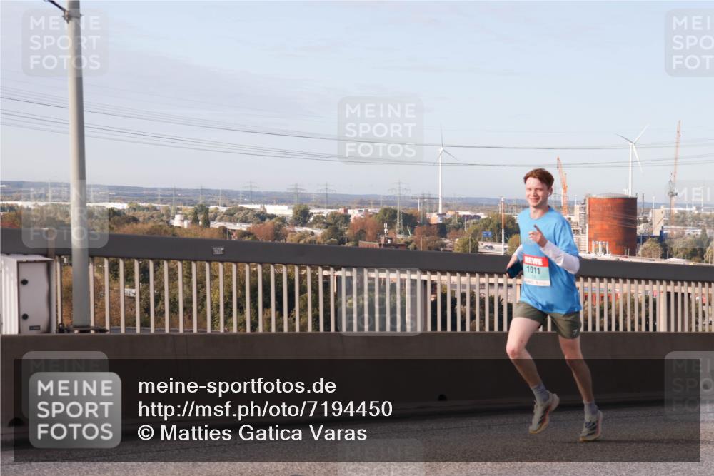 03.10.2024 - Köhlbrandbrückenlauf Matties Gatica Varas http://msf.ph/oto/7194450 03.10.2024 09:27:56 Position 2 2780, 1011 meine-sportfotos.de