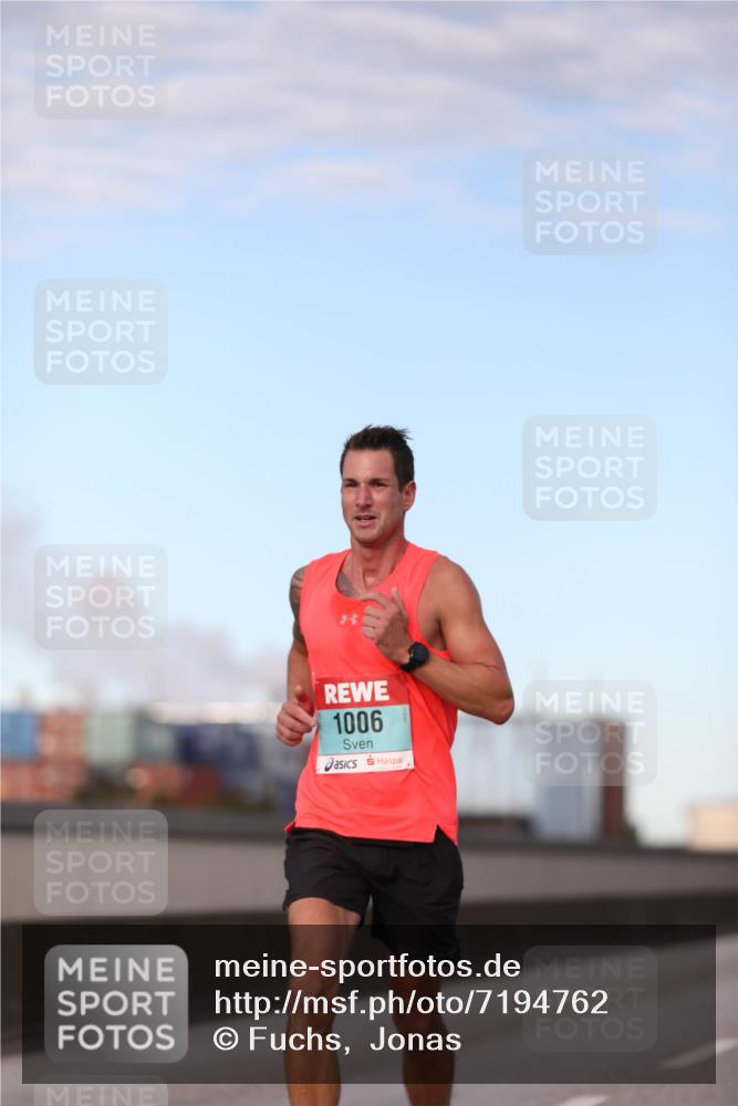 03.10.2024 - Köhlbrandbrückenlauf Fuchs,  Jonas http://msf.ph/oto/7194762 03.10.2024 09:34:18 Position 3 1006 meine-sportfotos.de
