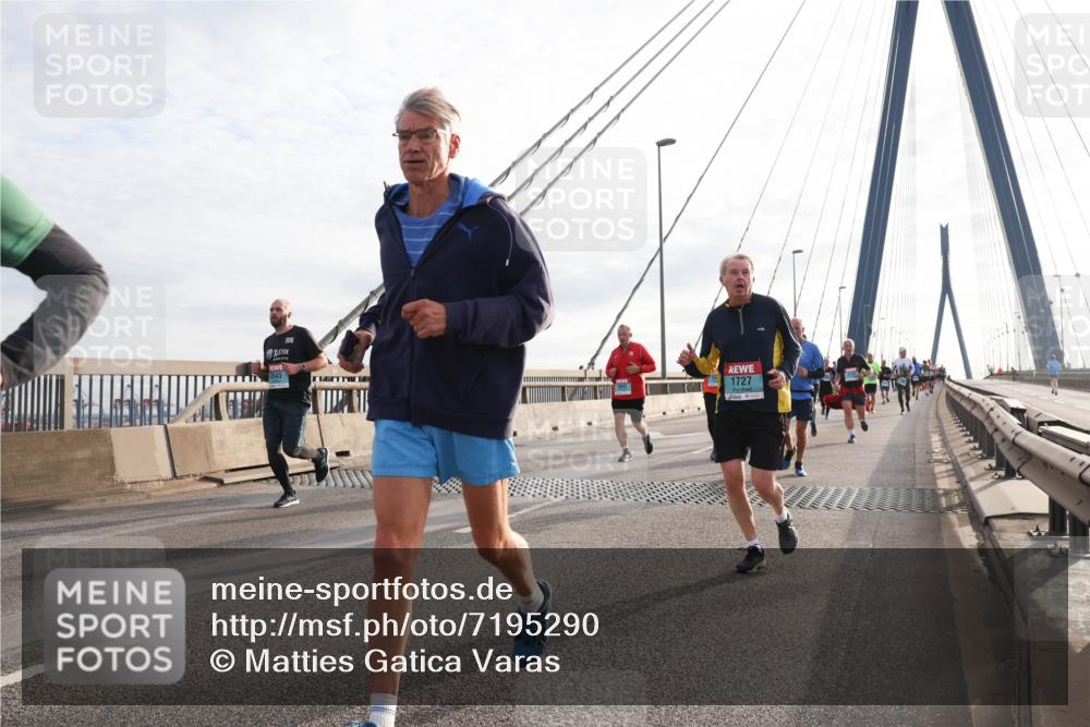 03.10.2024 - Köhlbrandbrückenlauf Matties Gatica Varas http://msf.ph/oto/7195290 03.10.2024 09:28:10 Position 2 1727 meine-sportfotos.de
