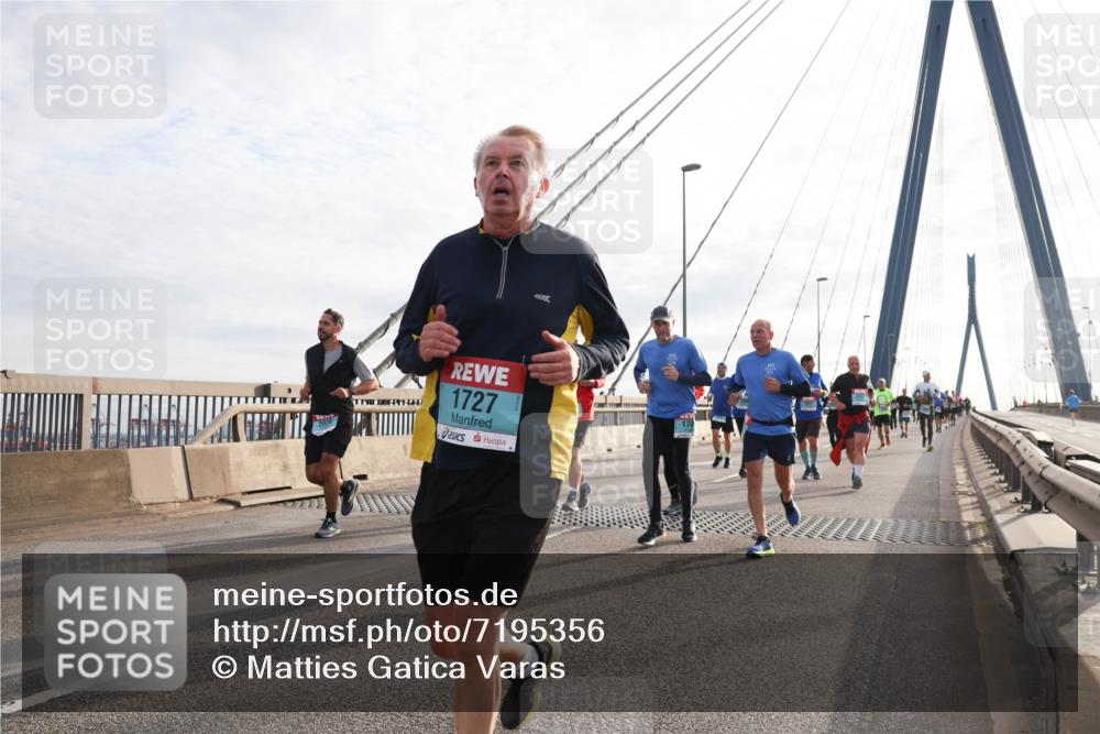 03.10.2024 - Köhlbrandbrückenlauf Matties Gatica Varas http://msf.ph/oto/7195356 03.10.2024 09:28:11 Position 2 1727 meine-sportfotos.de