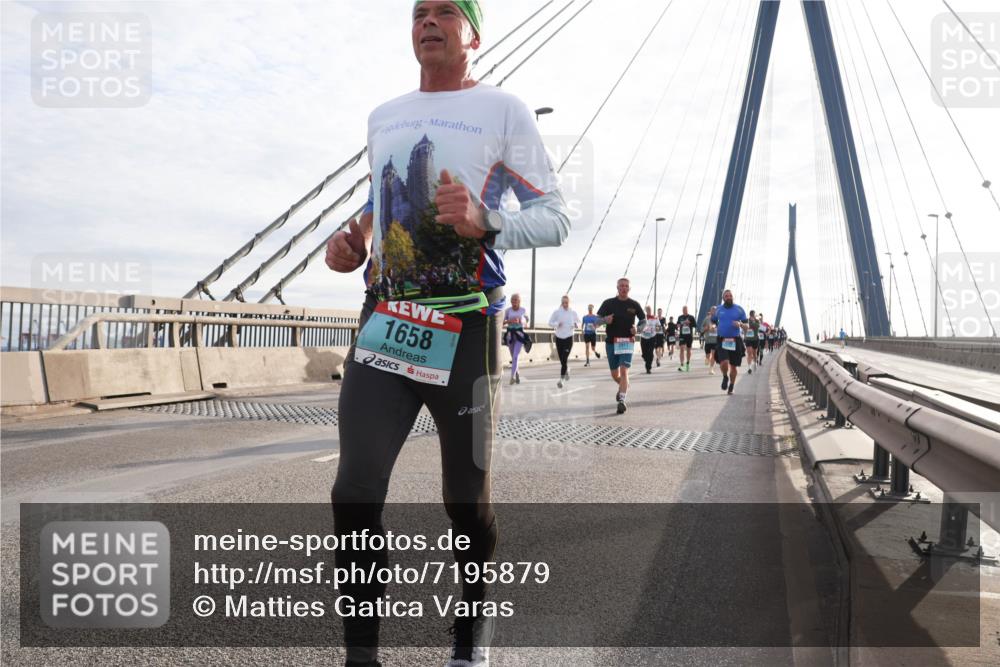 03.10.2024 - Köhlbrandbrückenlauf Matties Gatica Varas http://msf.ph/oto/7195879 03.10.2024 09:28:18 Position 2 1658 meine-sportfotos.de