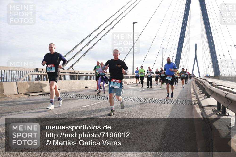 03.10.2024 - Köhlbrandbrückenlauf Matties Gatica Varas http://msf.ph/oto/7196012 03.10.2024 09:28:19 Position 2 1296, 1835, 2017, 2788 meine-sportfotos.de