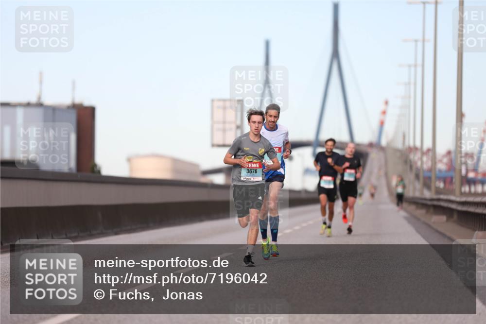 03.10.2024 - Köhlbrandbrückenlauf Fuchs,  Jonas http://msf.ph/oto/7196042 03.10.2024 09:35:13 Position 3 3676 meine-sportfotos.de
