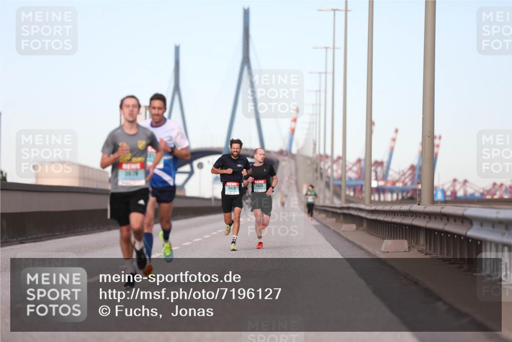 03.10.2024 - Köhlbrandbrückenlauf Fuchs,  Jonas http://msf.ph/oto/7196127 03.10.2024 09:35:14 Position 3 1020, 2423 meine-sportfotos.de