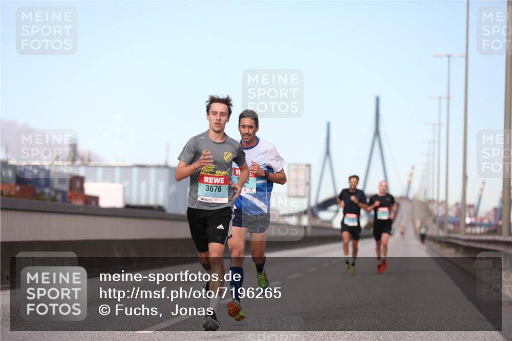 03.10.2024 - Köhlbrandbrückenlauf Fuchs,  Jonas http://msf.ph/oto/7196265 03.10.2024 09:35:16 Position 3 3676 meine-sportfotos.de