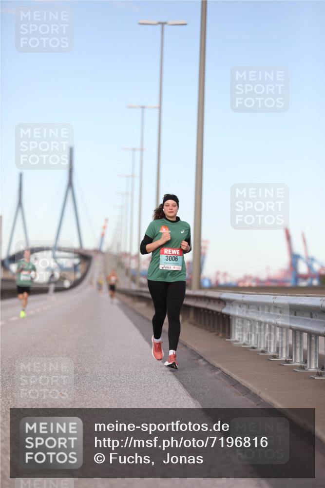 03.10.2024 - Köhlbrandbrückenlauf Fuchs,  Jonas http://msf.ph/oto/7196816 03.10.2024 09:35:47 Position 3 3006 meine-sportfotos.de